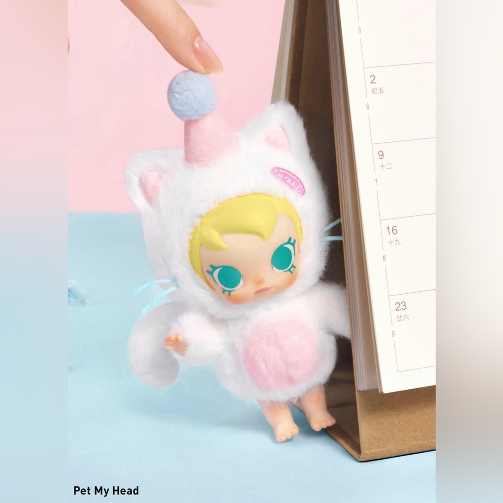 Pop Mart Baby Molly Pocket Friends Vinyl Plush Pendant - Pet My Head